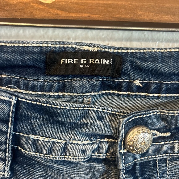 Fire And Rain Denim Shorts 5 Pockets Size 22 (1325) - Picture 3 of 6